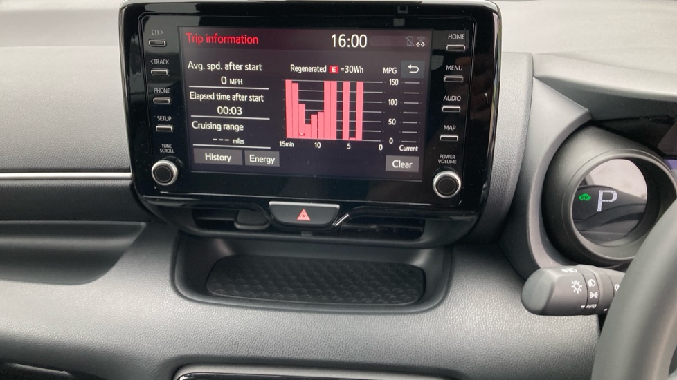 Toyota Yaris 1.5 Hybrid Design 5dr CVT Hybrid Hatchback - Image 48