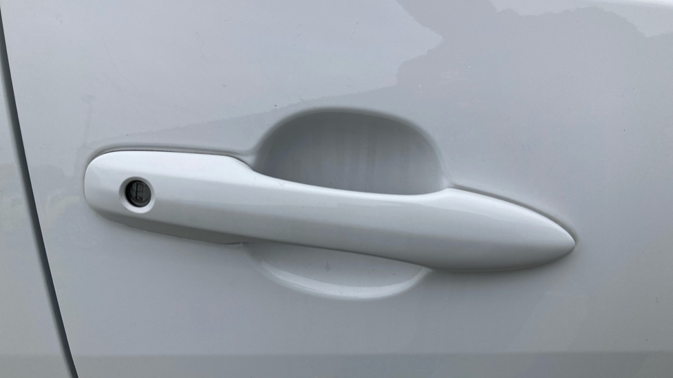 Toyota Yaris 1.5 Hybrid Design 5dr CVT Hybrid Hatchback - Image 51