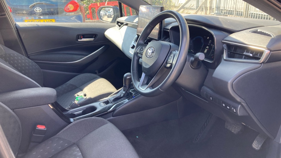 Toyota Corolla 1.8 Hybrid Icon 5dr CVT Hybrid Hatchback - Image 12