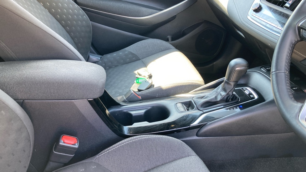 Toyota Corolla 1.8 Hybrid Icon 5dr CVT Hybrid Hatchback - Image 18
