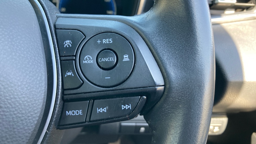 Toyota Corolla 1.8 Hybrid Icon 5dr CVT Hybrid Hatchback - Image 31