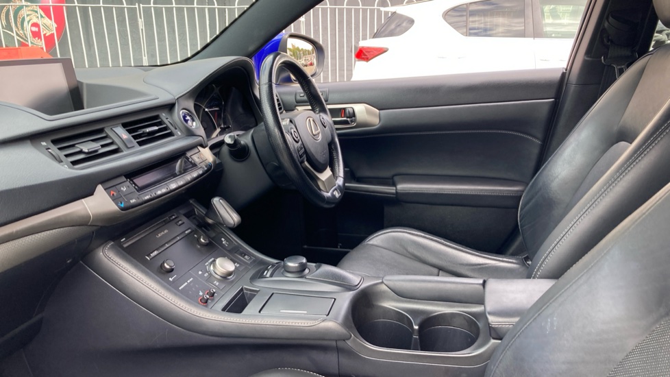 Lexus CT 200h 1.8 F-Sport 5dr CVT Auto Hybrid Hatchback - Image 5