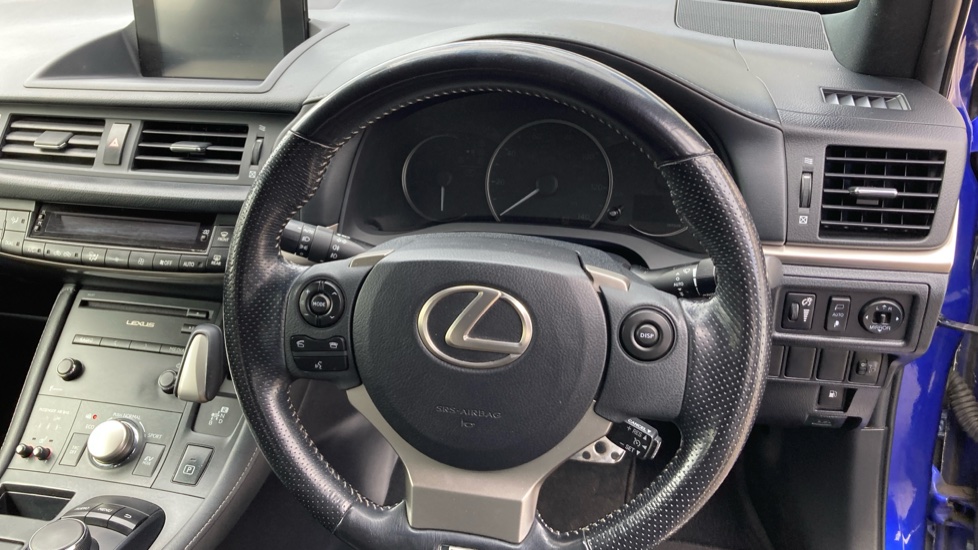 Lexus CT 200h 1.8 F-Sport 5dr CVT Auto Hybrid Hatchback - Image 10