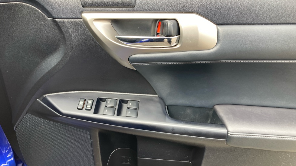 Lexus CT 200h 1.8 F-Sport 5dr CVT Auto Hybrid Hatchback - Image 20