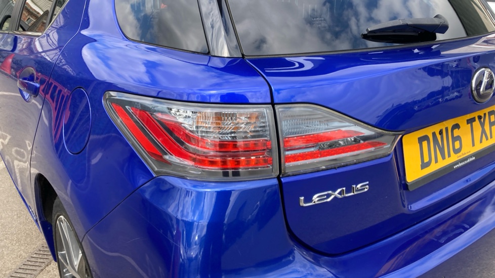Lexus CT 200h 1.8 F-Sport 5dr CVT Auto Hybrid Hatchback - Image 21