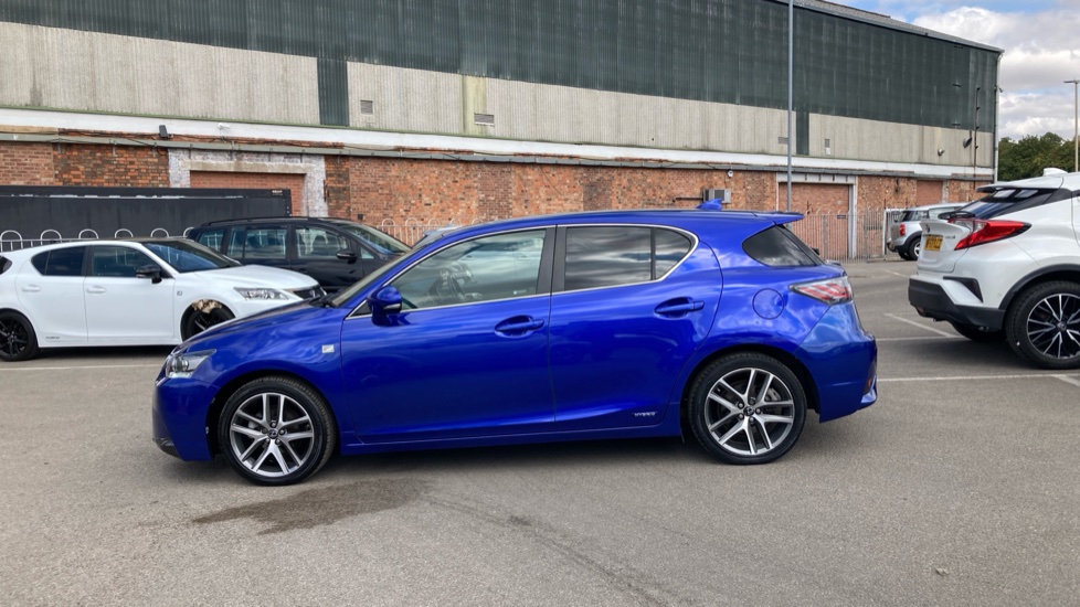 Lexus CT 200h 1.8 F-Sport 5dr CVT Auto Hybrid Hatchback - Image 24