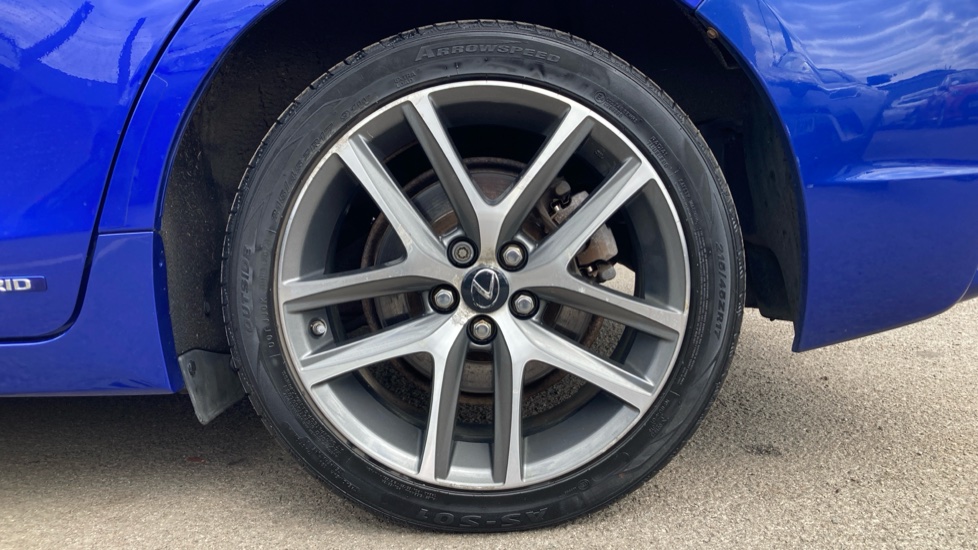 Lexus CT 200h 1.8 F-Sport 5dr CVT Auto Hybrid Hatchback - Image 25