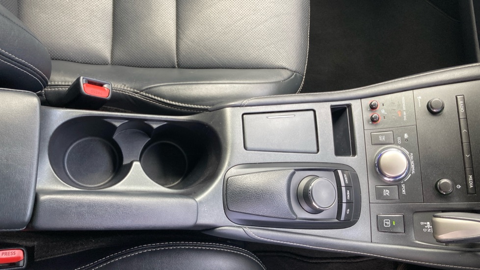 Lexus CT 200h 1.8 F-Sport 5dr CVT Auto Hybrid Hatchback - Image 35