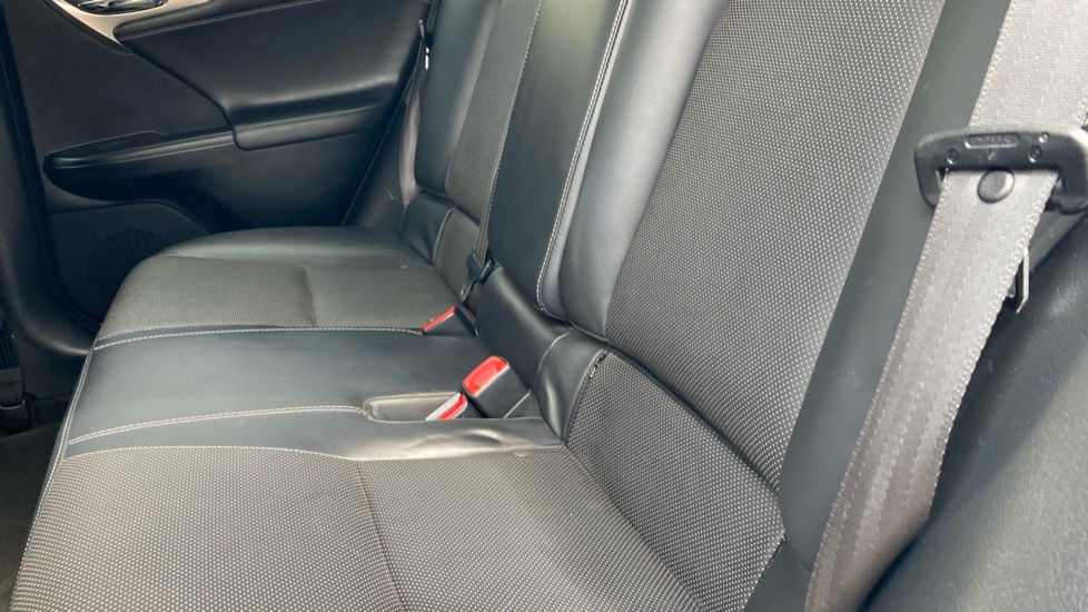 Lexus CT 200h 1.8 F-Sport 5dr CVT Auto Hybrid Hatchback - Image 38