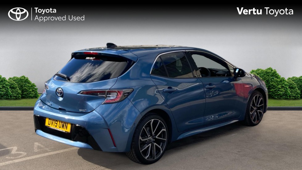 Toyota Corolla 1.8 VVT-i Hybrid Excel 5dr CVT Hybrid Hatchback - Image 2