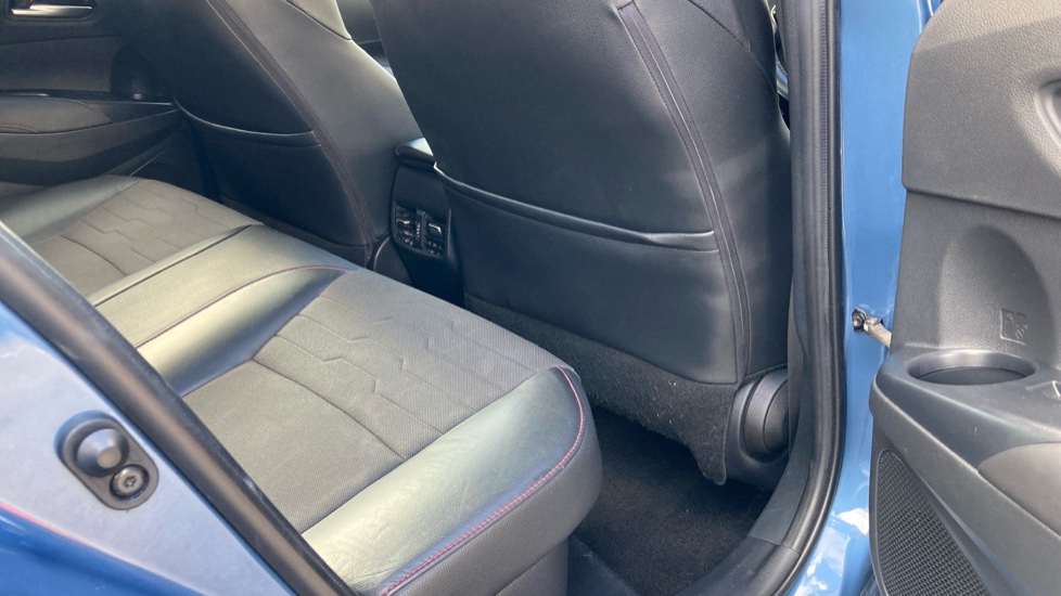 Toyota Corolla 1.8 VVT-i Hybrid Excel 5dr CVT Hybrid Hatchback - Image 8