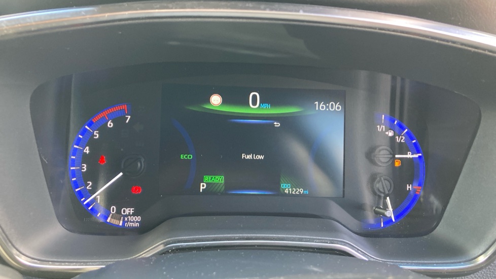 Toyota Corolla 1.8 VVT-i Hybrid Excel 5dr CVT Hybrid Hatchback - Image 11