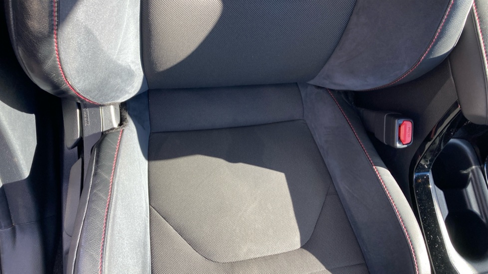 Toyota Corolla 1.8 VVT-i Hybrid Excel 5dr CVT Hybrid Hatchback - Image 14