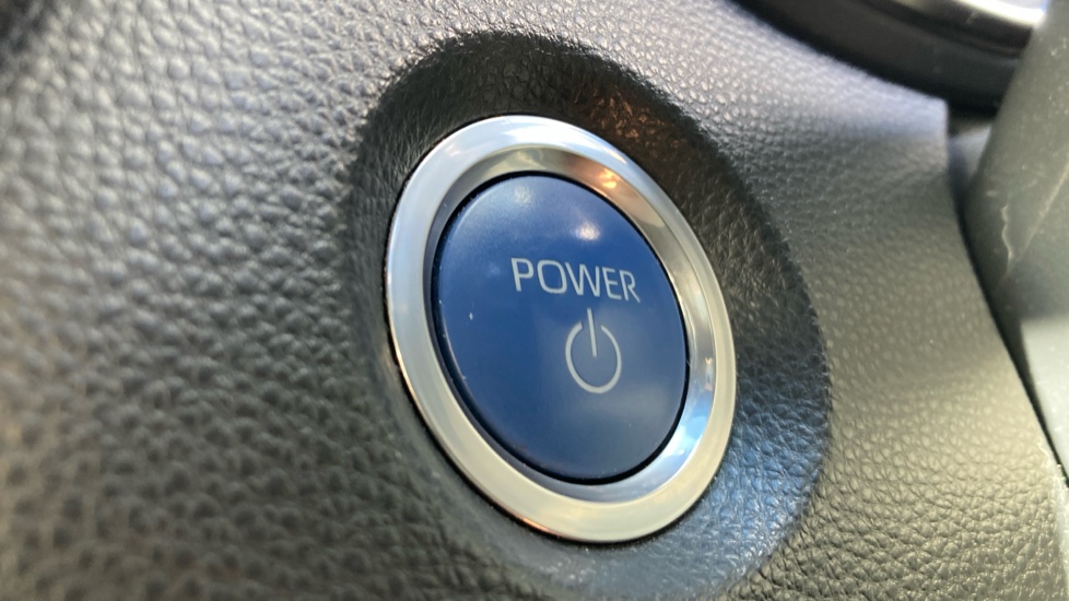 Toyota Corolla 1.8 VVT-i Hybrid Excel 5dr CVT Hybrid Hatchback - Image 16