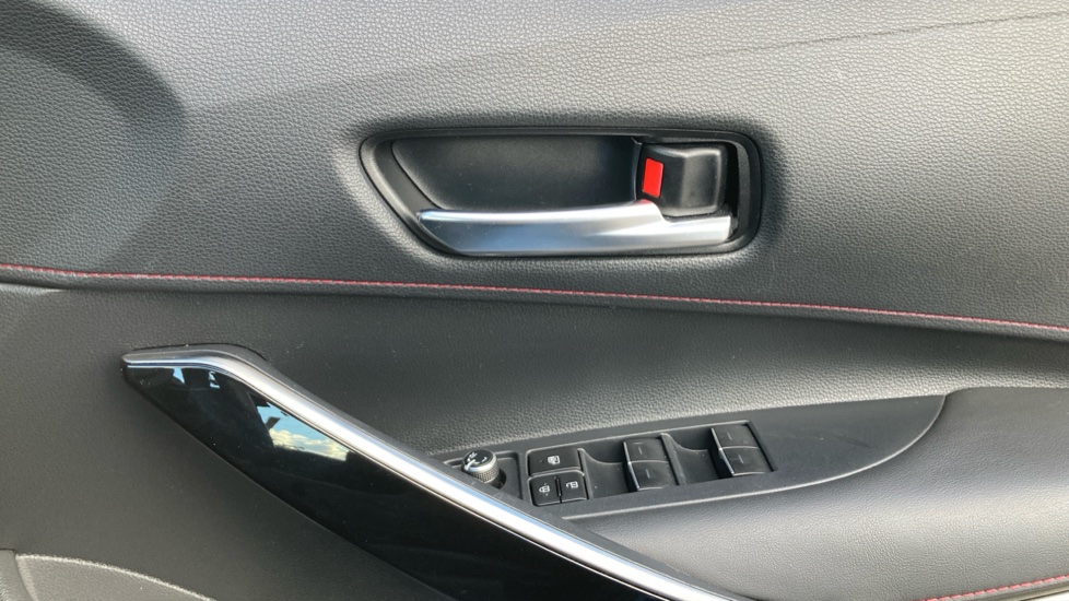 Toyota Corolla 1.8 VVT-i Hybrid Excel 5dr CVT Hybrid Hatchback - Image 30