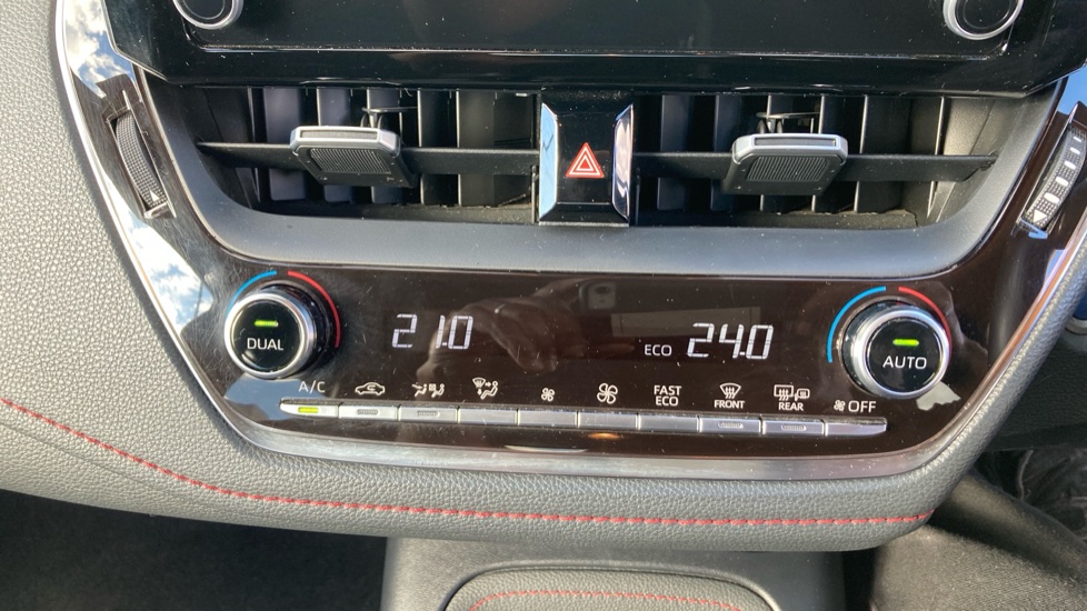 Toyota Corolla 1.8 VVT-i Hybrid Excel 5dr CVT Hybrid Hatchback - Image 35
