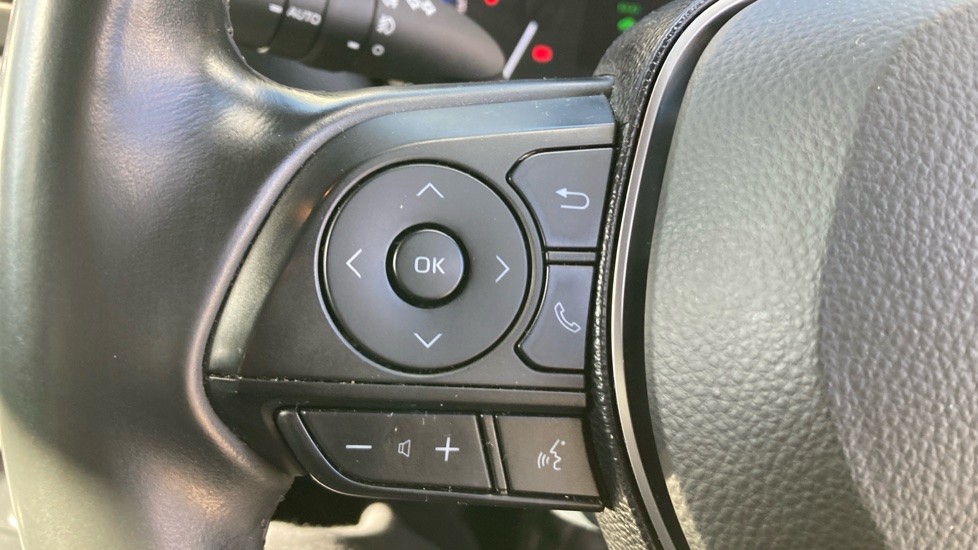 Toyota Corolla 1.8 VVT-i Hybrid Excel 5dr CVT Hybrid Hatchback - Image 39