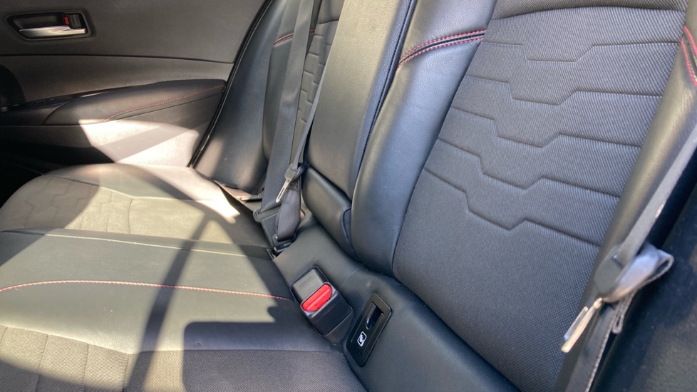Toyota Corolla 1.8 VVT-i Hybrid Excel 5dr CVT Hybrid Hatchback - Image 40