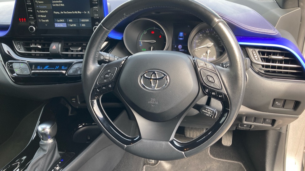 Toyota C-HR 1.8 Hybrid Dynamic 5dr CVT Hybrid Hatchback - Image 10