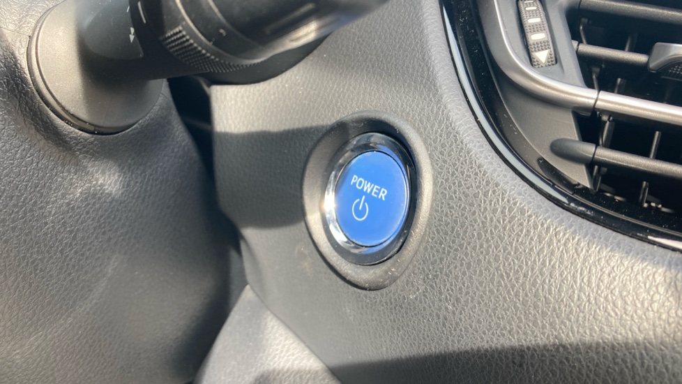 Toyota C-HR 1.8 Hybrid Dynamic 5dr CVT Hybrid Hatchback - Image 16