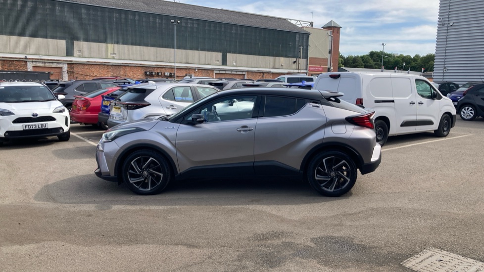 Toyota C-HR 1.8 Hybrid Dynamic 5dr CVT Hybrid Hatchback - Image 24