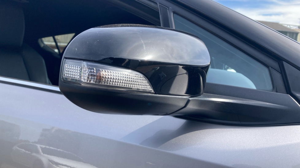 Toyota C-HR 1.8 Hybrid Dynamic 5dr CVT Hybrid Hatchback - Image 48