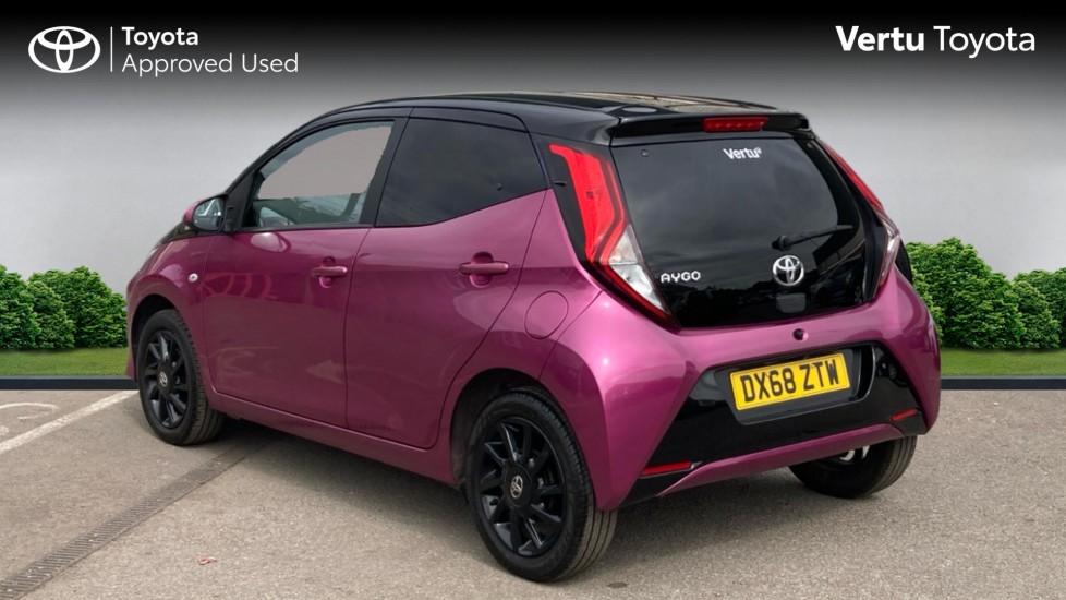 Toyota Aygo 1.0 VVT-i X-Cite 5 5dr Petrol Hatchback - Image 4