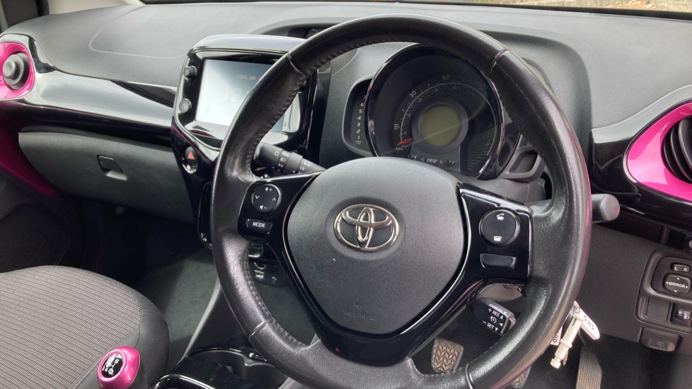 Toyota Aygo 1.0 VVT-i X-Cite 5 5dr Petrol Hatchback - Image 10