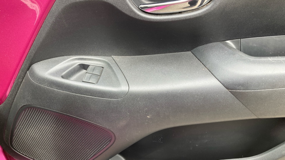 Toyota Aygo 1.0 VVT-i X-Cite 5 5dr Petrol Hatchback - Image 20