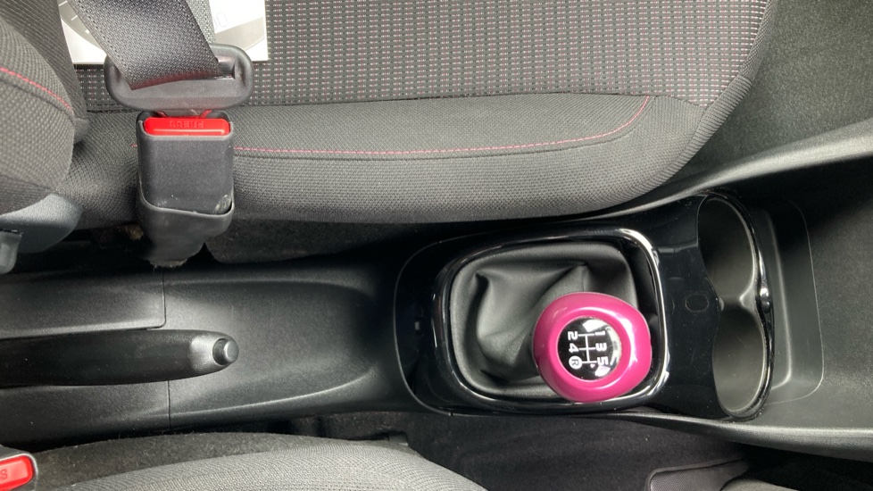 Toyota Aygo 1.0 VVT-i X-Cite 5 5dr Petrol Hatchback - Image 36