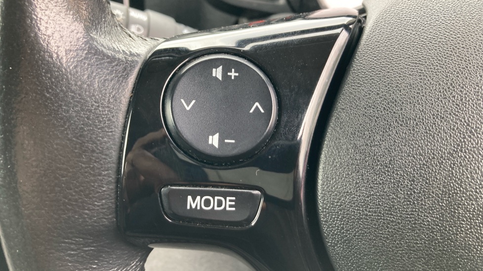 Toyota Aygo 1.0 VVT-i X-Cite 5 5dr Petrol Hatchback - Image 37