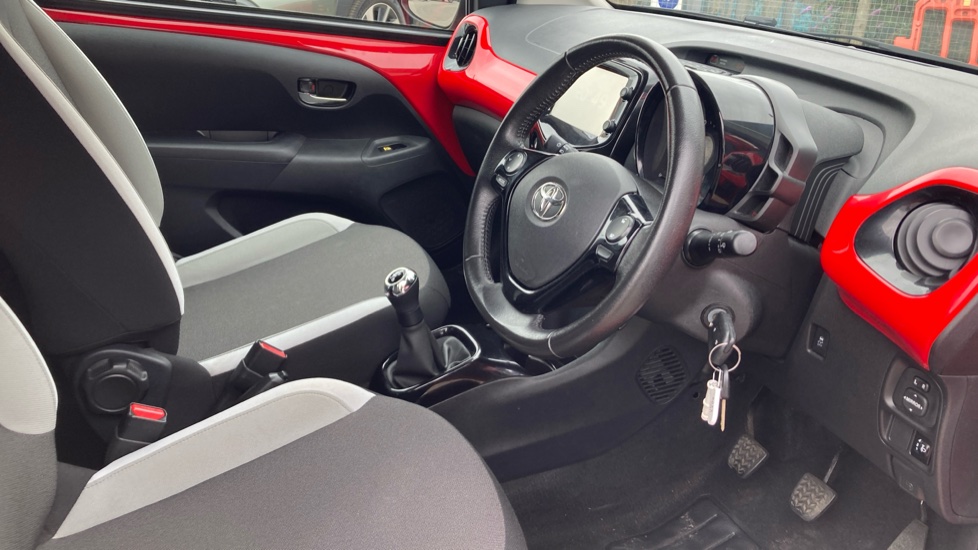 Toyota Aygo 1.0 VVT-i X-Style 5dr Petrol Hatchback - Image 12