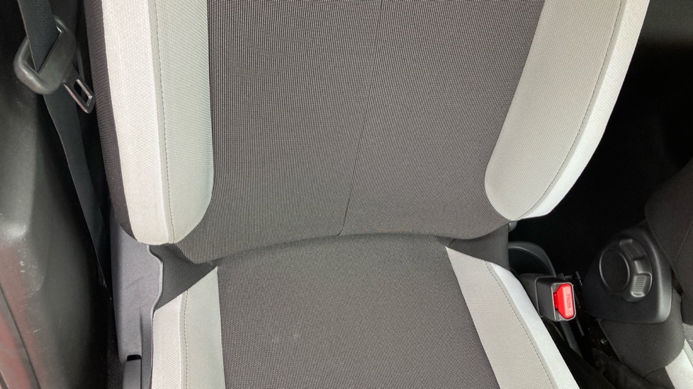 Toyota Aygo 1.0 VVT-i X-Style 5dr Petrol Hatchback - Image 14
