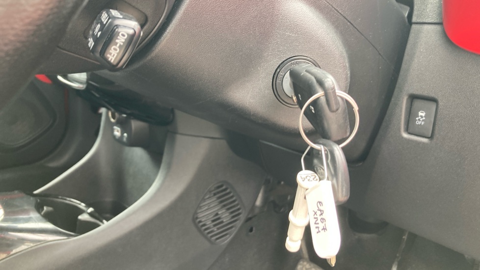 Toyota Aygo 1.0 VVT-i X-Style 5dr Petrol Hatchback - Image 16