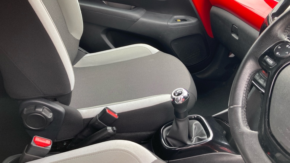 Toyota Aygo 1.0 VVT-i X-Style 5dr Petrol Hatchback - Image 18