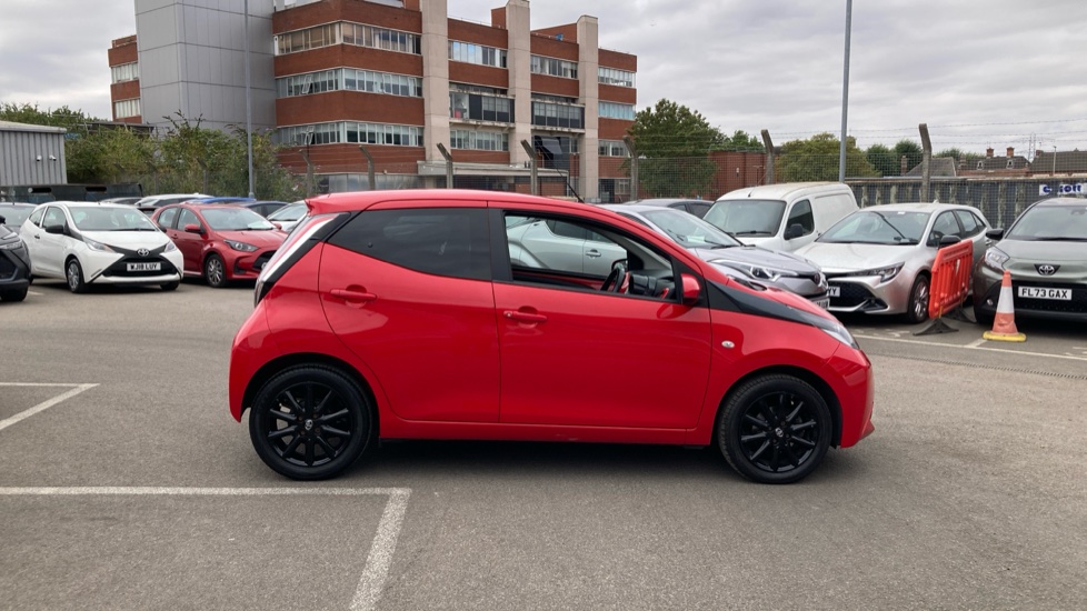 Toyota Aygo 1.0 VVT-i X-Style 5dr Petrol Hatchback - Image 23