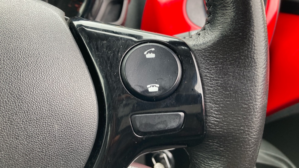 Toyota Aygo 1.0 VVT-i X-Style 5dr Petrol Hatchback - Image 31