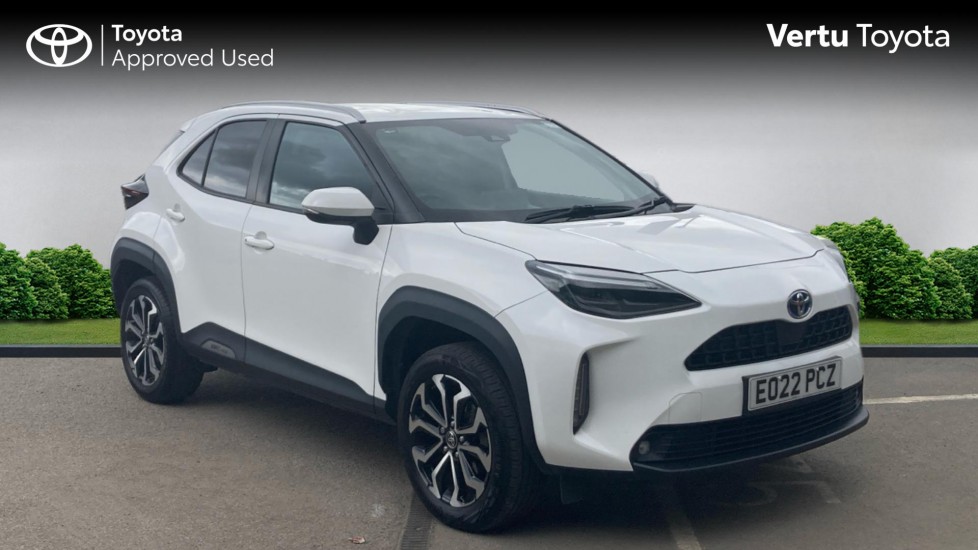 Toyota Yaris Cross 1.5 Hybrid Design 5dr CVT Hybrid Estate - Image 1