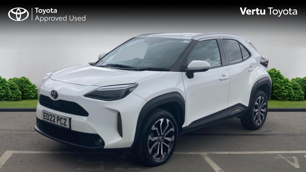 Toyota Yaris Cross 1.5 Hybrid Design 5dr CVT Hybrid Estate - Image 3