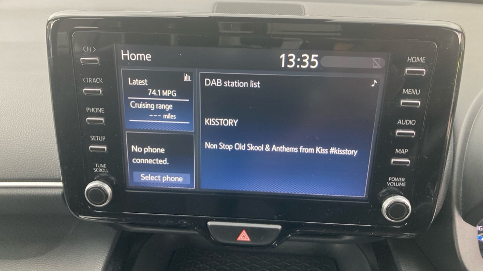 Toyota Yaris Cross 1.5 Hybrid Design 5dr CVT Hybrid Estate - Image 9