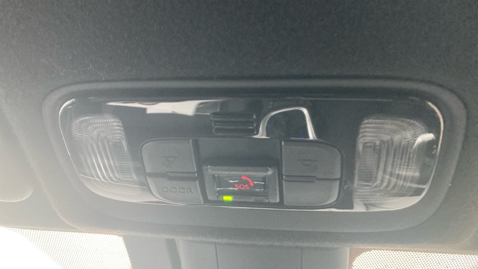 Toyota Yaris Cross 1.5 Hybrid Design 5dr CVT Hybrid Estate - Image 29