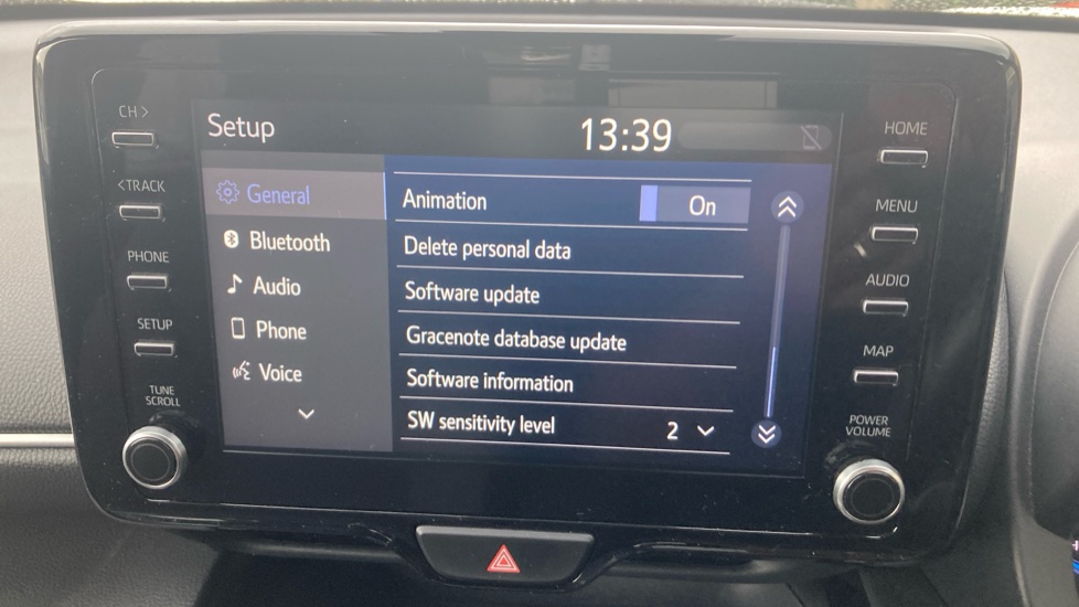 Toyota Yaris Cross 1.5 Hybrid Design 5dr CVT Hybrid Estate - Image 45