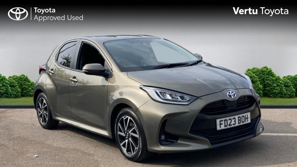 Toyota Yaris 1.5 Hybrid Design 5dr CVT Hybrid Hatchback - Image 1