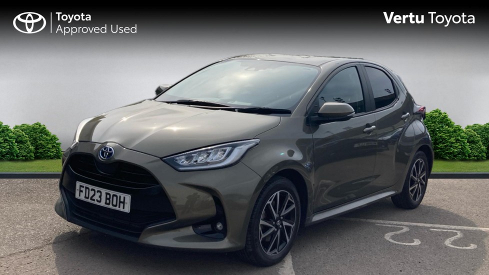 Toyota Yaris 1.5 Hybrid Design 5dr CVT Hybrid Hatchback - Image 3