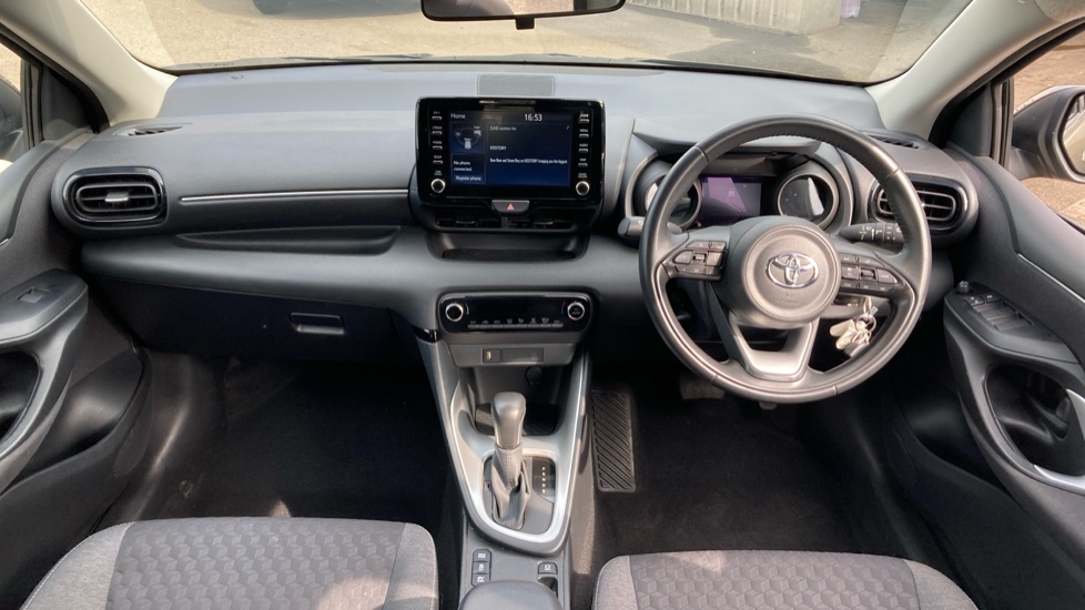 Toyota Yaris 1.5 Hybrid Design 5dr CVT Hybrid Hatchback - Image 6