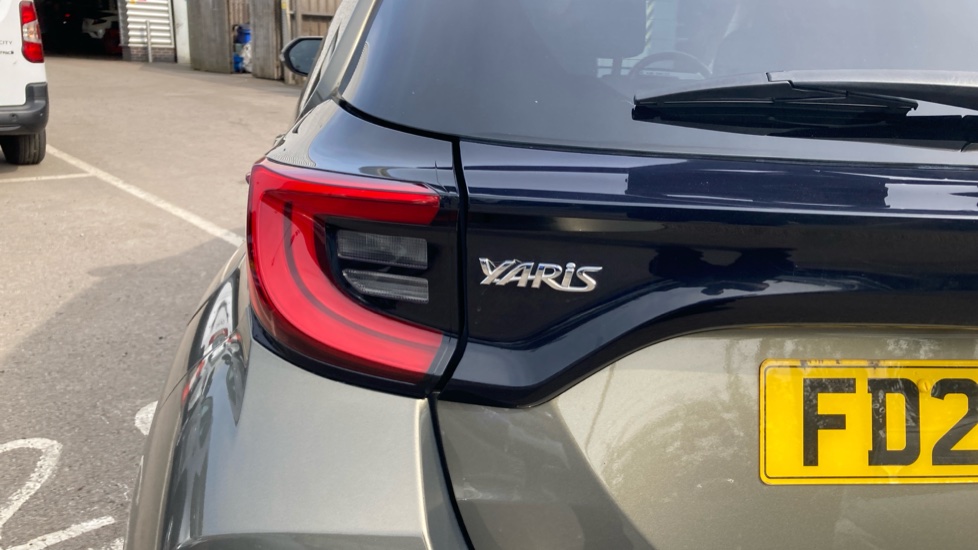 Toyota Yaris 1.5 Hybrid Design 5dr CVT Hybrid Hatchback - Image 21