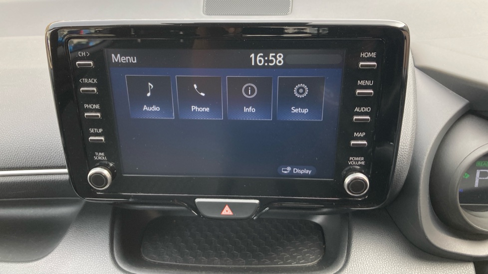 Toyota Yaris 1.5 Hybrid Design 5dr CVT Hybrid Hatchback - Image 35