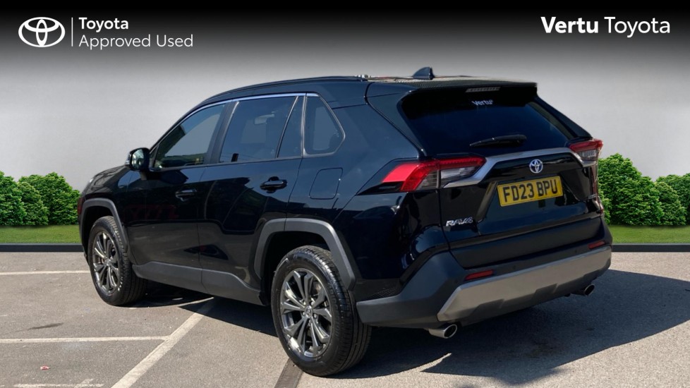 Toyota RAV4 2.5 VVT-i Hybrid Design 5dr CVT 2WD Hybrid Estate - Image 4