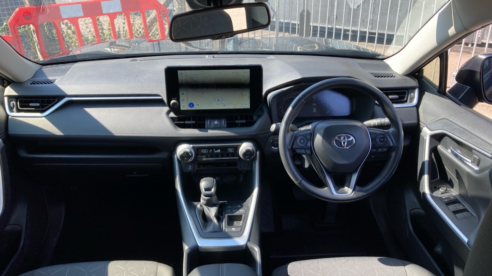 Toyota RAV4 2.5 VVT-i Hybrid Design 5dr CVT 2WD Hybrid Estate - Image 6
