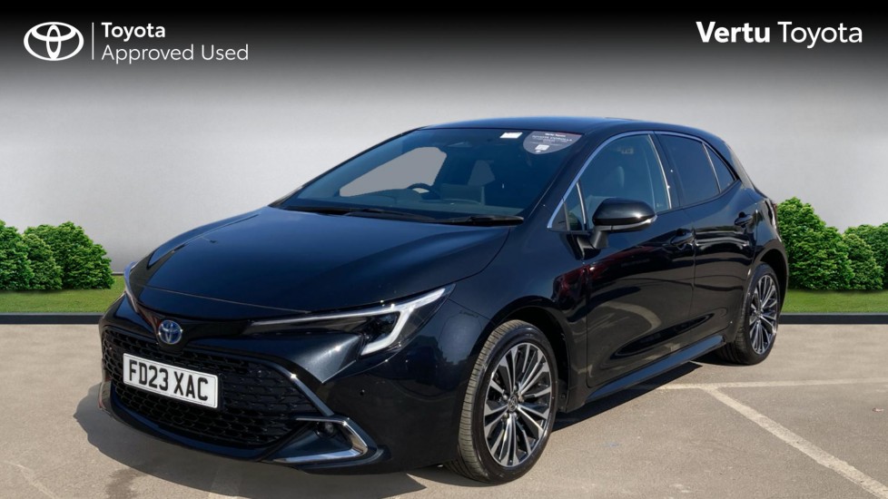 Toyota Corolla 2.0 Hybrid Design 5dr CVT Hybrid Hatchback - Image 3